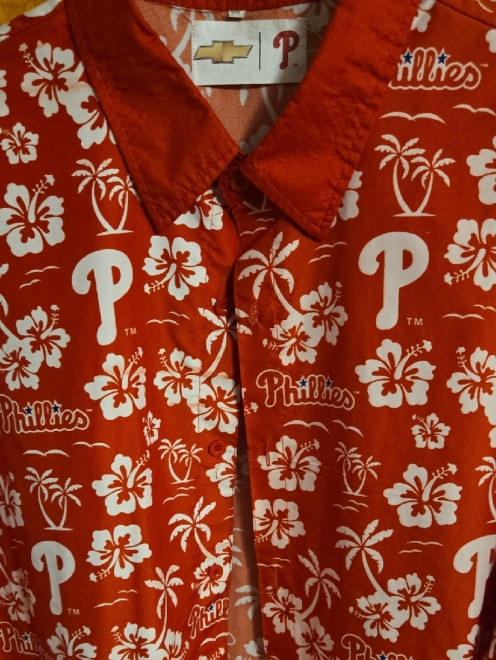 Phillies Red Hawaiian-Print Button-Down Shirt - Picture 3 of 7